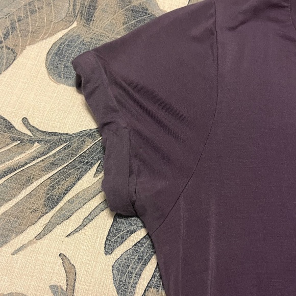 CLYDE & BAXTER Light Purple Short Sleeve Tshirt! Size L - Picture 7 of 11